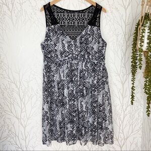 EMMA & MICHELE Black Lace Sleeveless Mini Dress 14